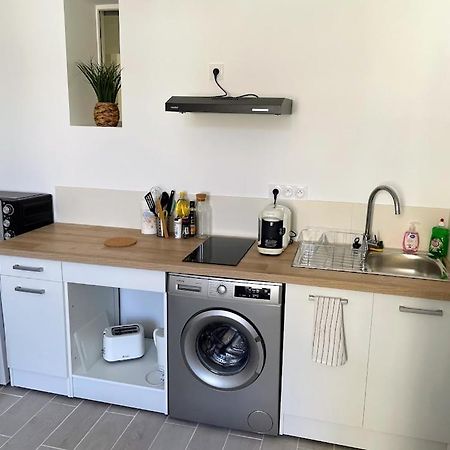 Le Cosy - T2 Avec Petite Cour Dans Centre Historique De Nerac Apartment Luaran gambar